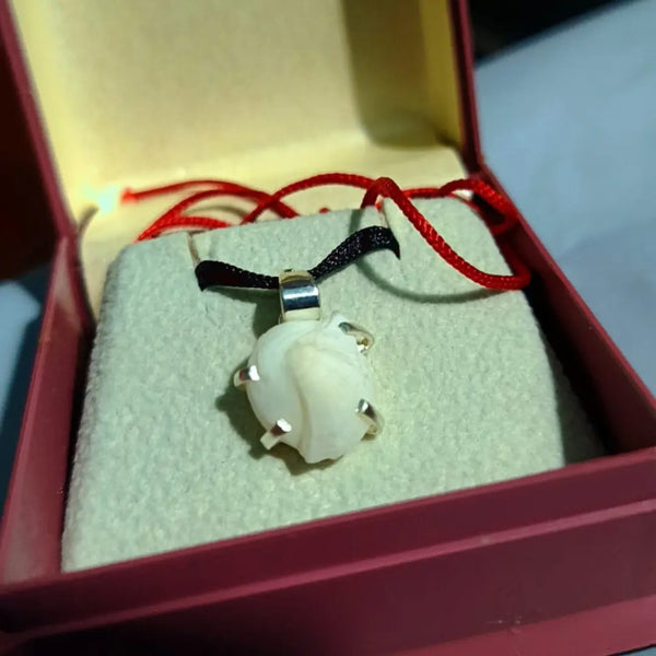 Machmani Stone Pendant